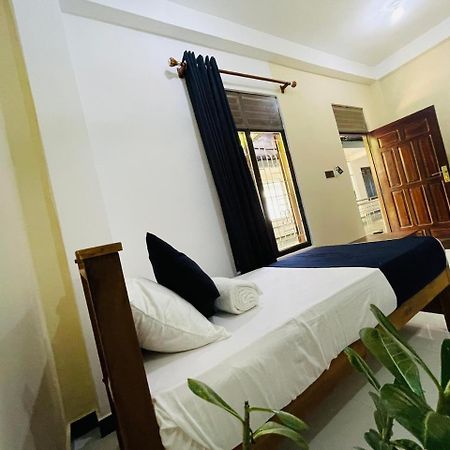 Natraj Guest House Trincomalee Exterior foto