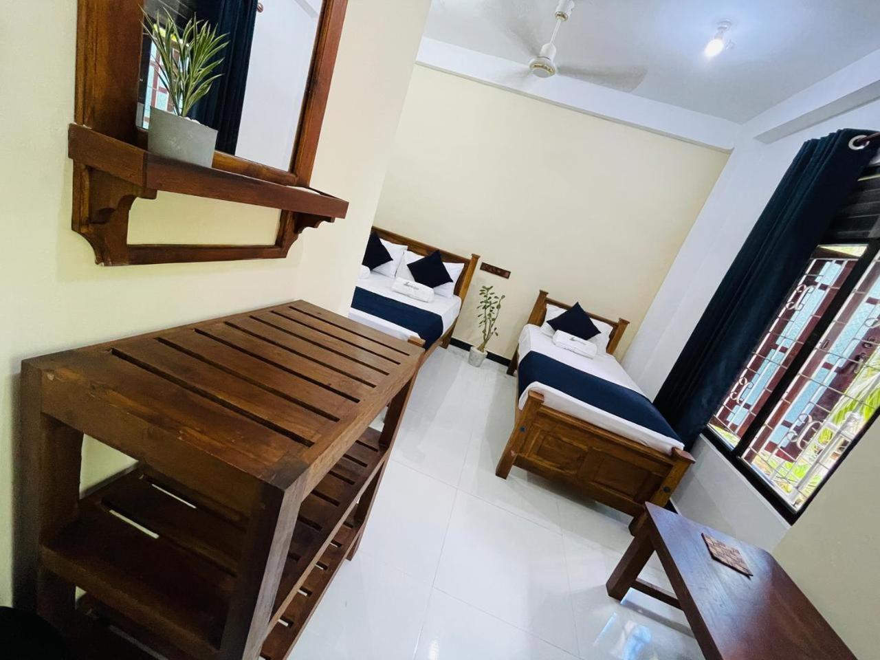 Natraj Guest House Trincomalee Exterior foto